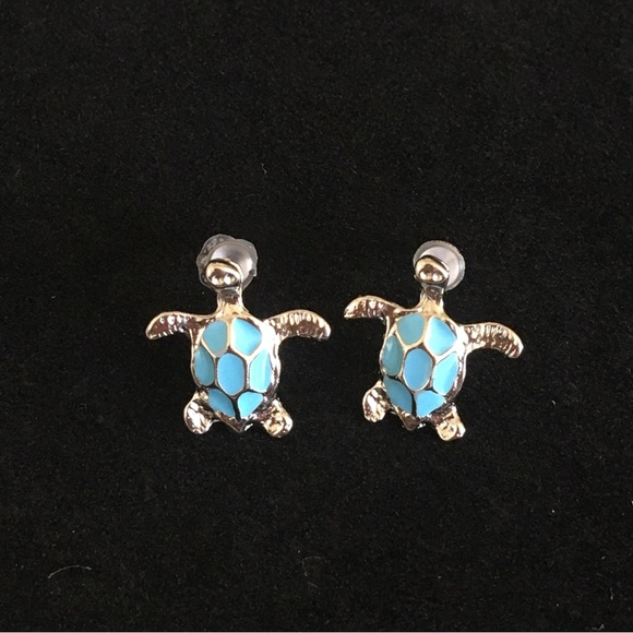 Blue and Silver Turtle Stud Earrings - Picture 5 of 6